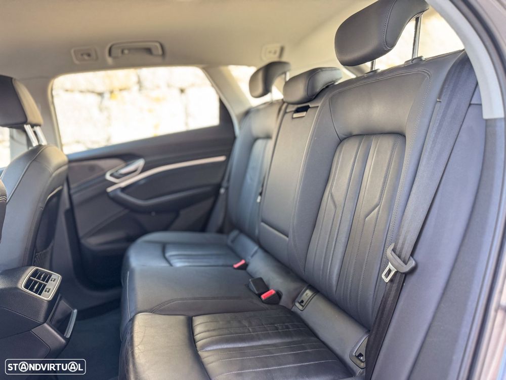 Audi e-tron 55 quattro Advanced - 31