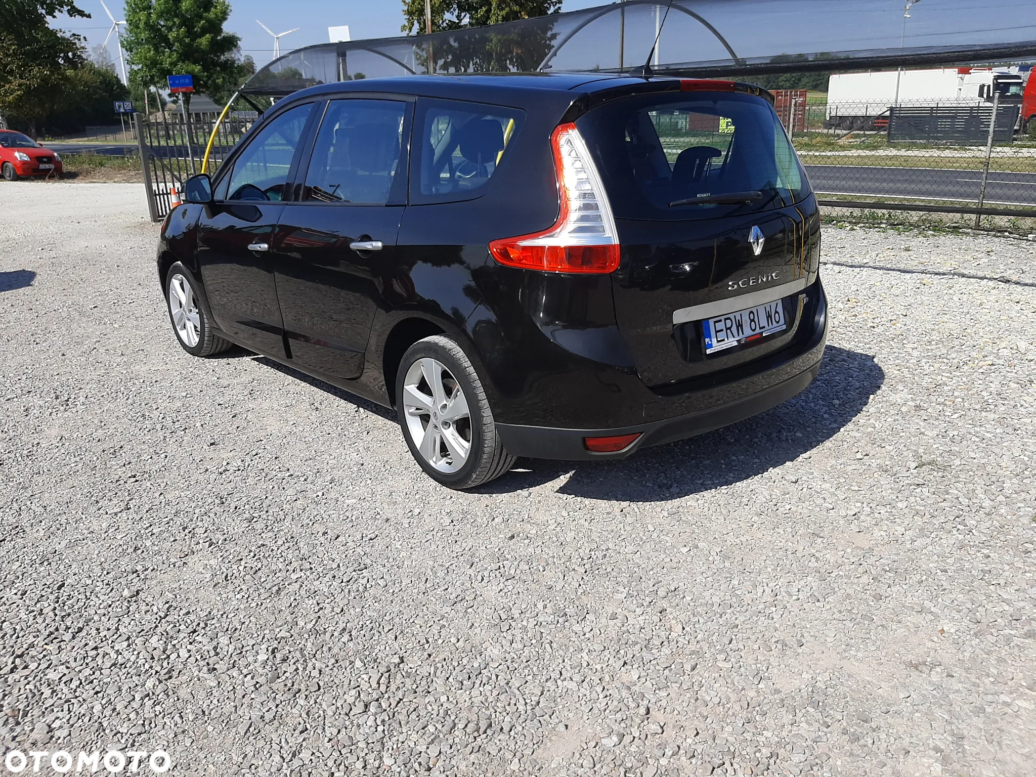 Renault Grand Scenic Gr 1.4 16V TCE Bose Edition - 8