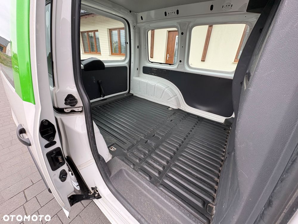 Volkswagen Caddy - 24