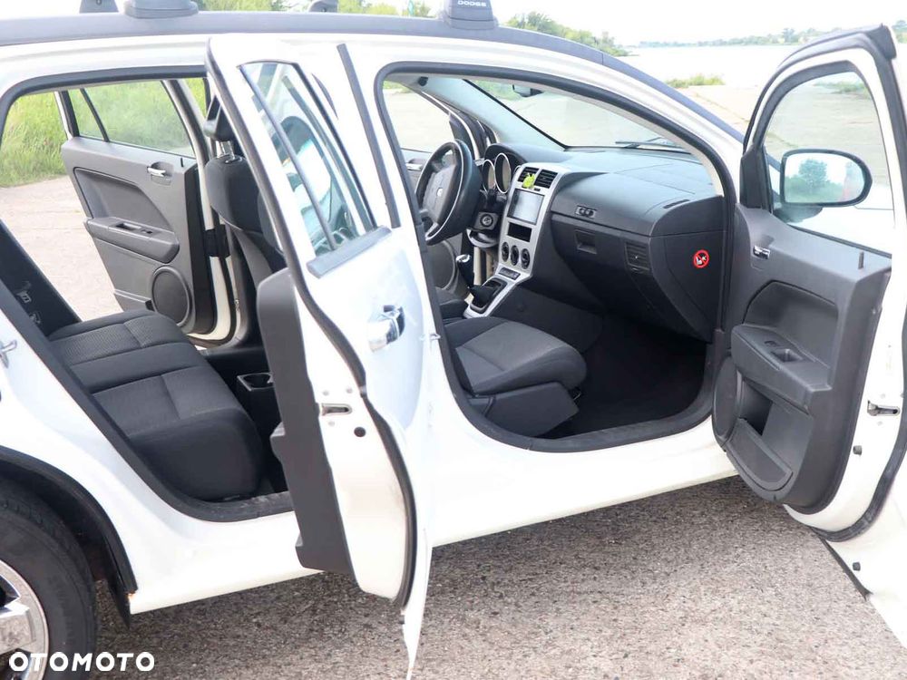 Dodge Caliber - 7
