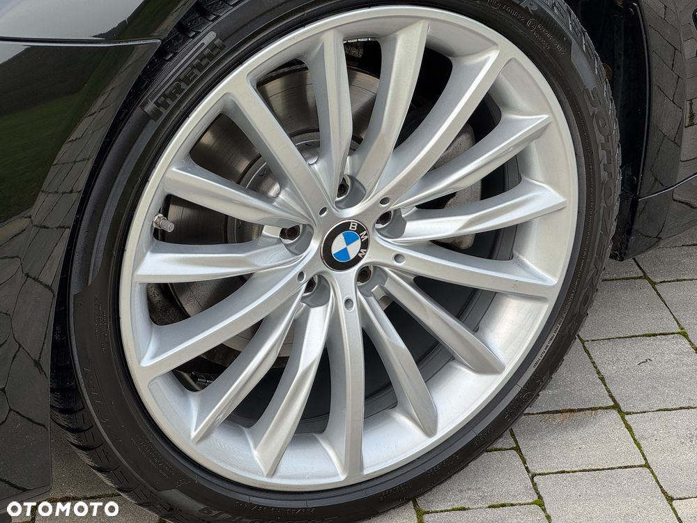 BMW Seria 5 520d Sport Line - 17