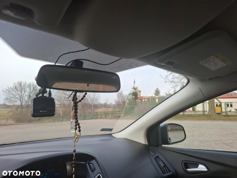 Ford Focus 1.6 Gold X - 23