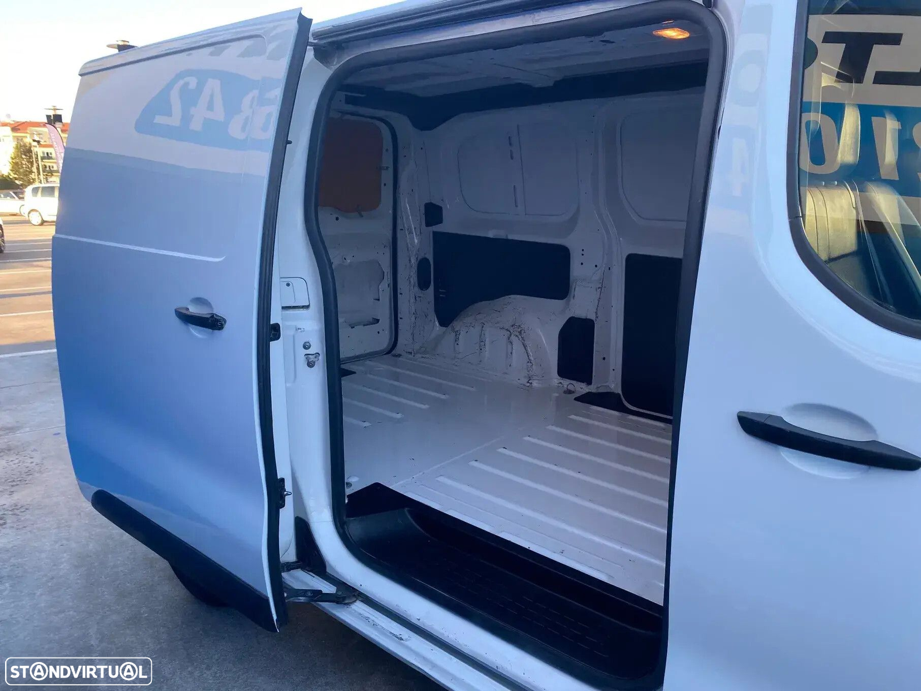 Toyota Proace City 1.5D L2 Comfort Plus - 6