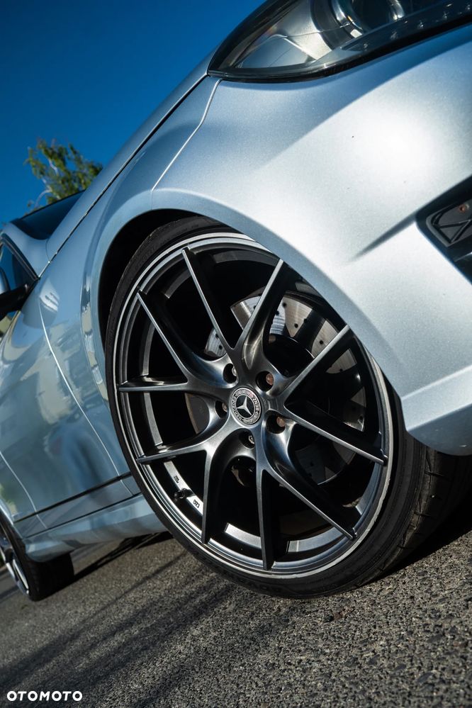 Mercedes-Benz Klasa C 350 BlueEff 4-Matic Avantgarde - 16