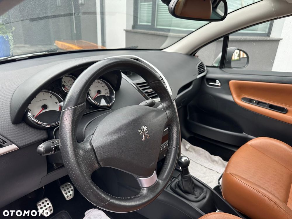 Peugeot 207 CC 120 VTi Roland Garros - 8