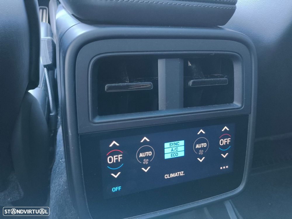 Porsche Taycan 4S - 25