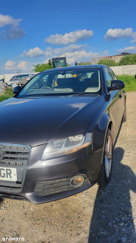 Audi A4 Limousine - 5