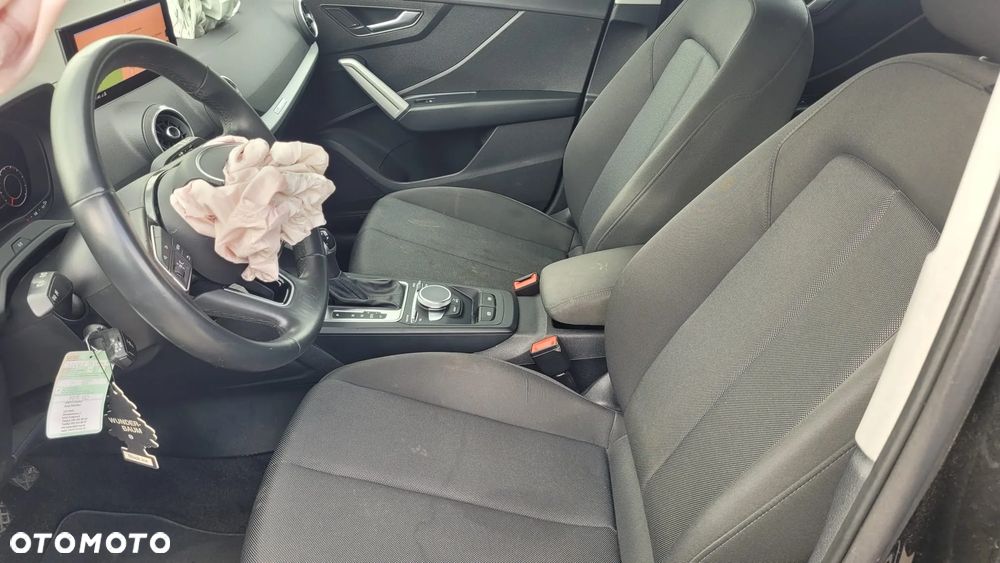 Audi Q2 35 TFSI S tronic design - 11