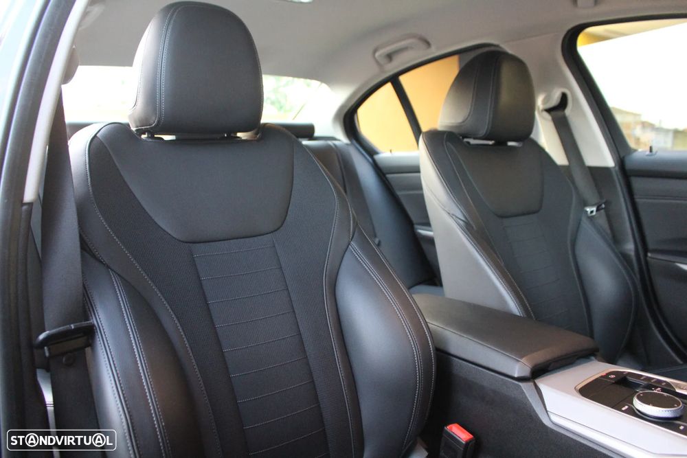 BMW 318 d Line Sport Auto - 16