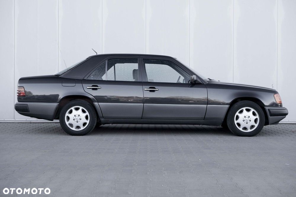 Mercedes-Benz W124 (1984-1993) - 13