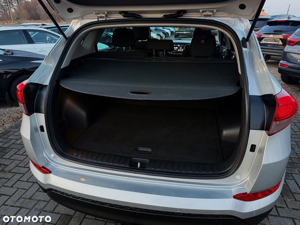 Hyundai Tucson blue 1.7 CRDi 2WD Passion Plus - 10