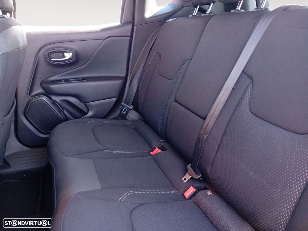 Jeep Renegade 1.3 T Limited DCT - 13