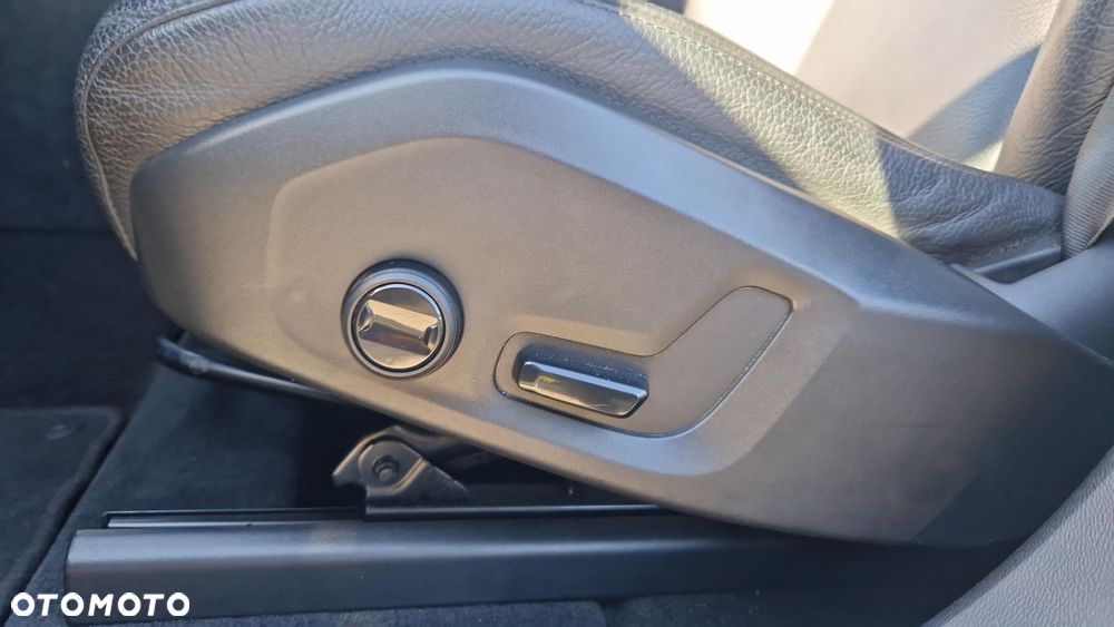 Volvo XC 60 - 20