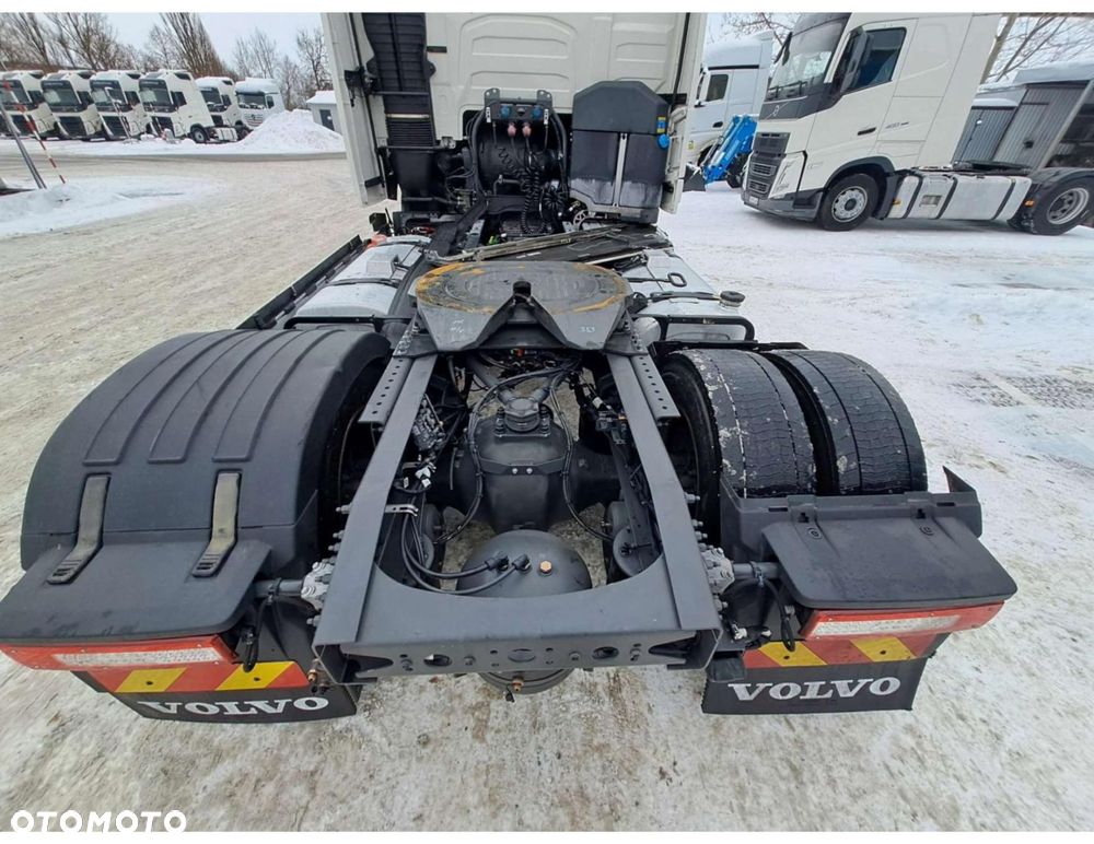 Volvo FH 460 Globetrotter XL i-Save ACC - 8