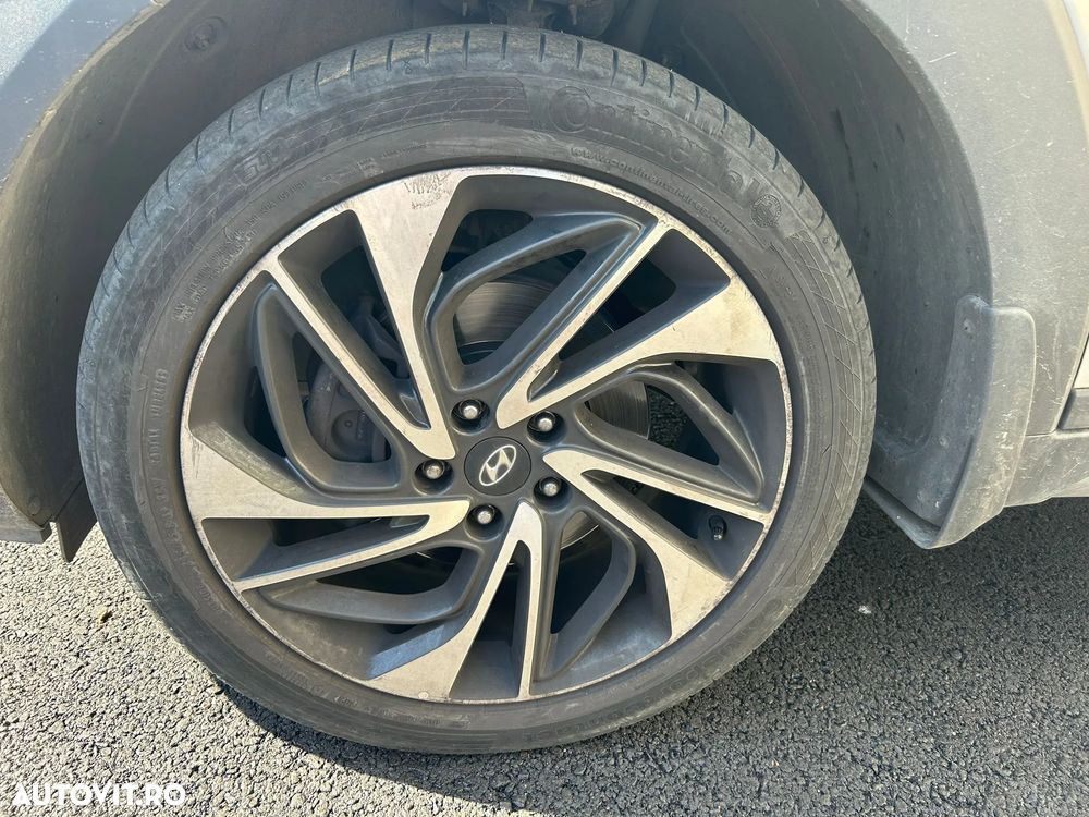 Hyundai Tucson - 8