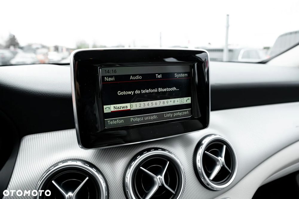 Mercedes-Benz GLA 250 4Matic 7G-DCT Activity Edition - 36