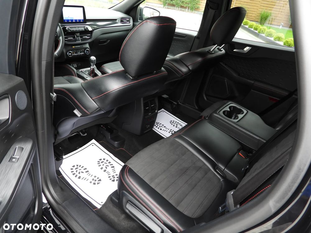Ford Kuga 2.0 EcoBlue mHEV FWD ST-Line X - 31