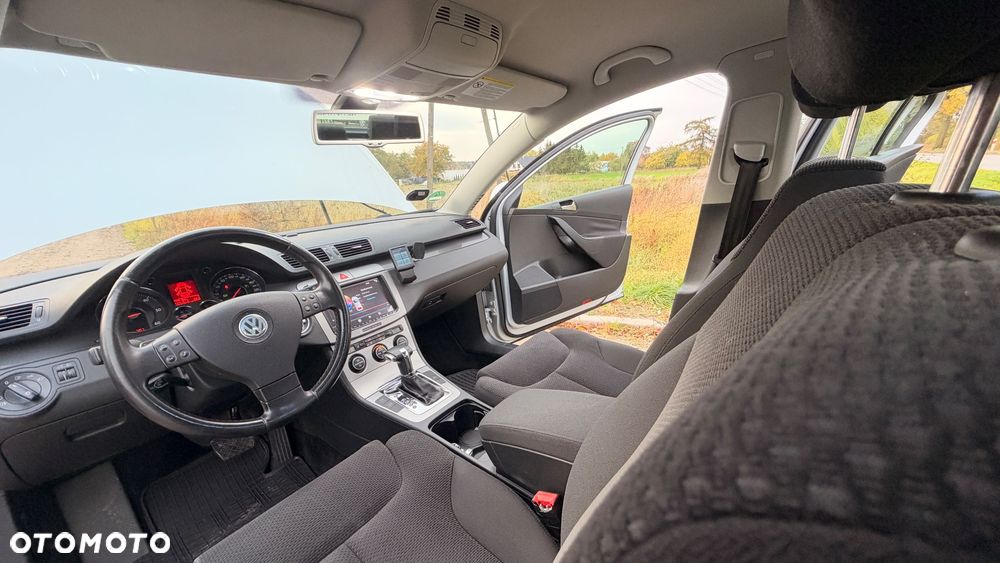 Volkswagen Passat - 10