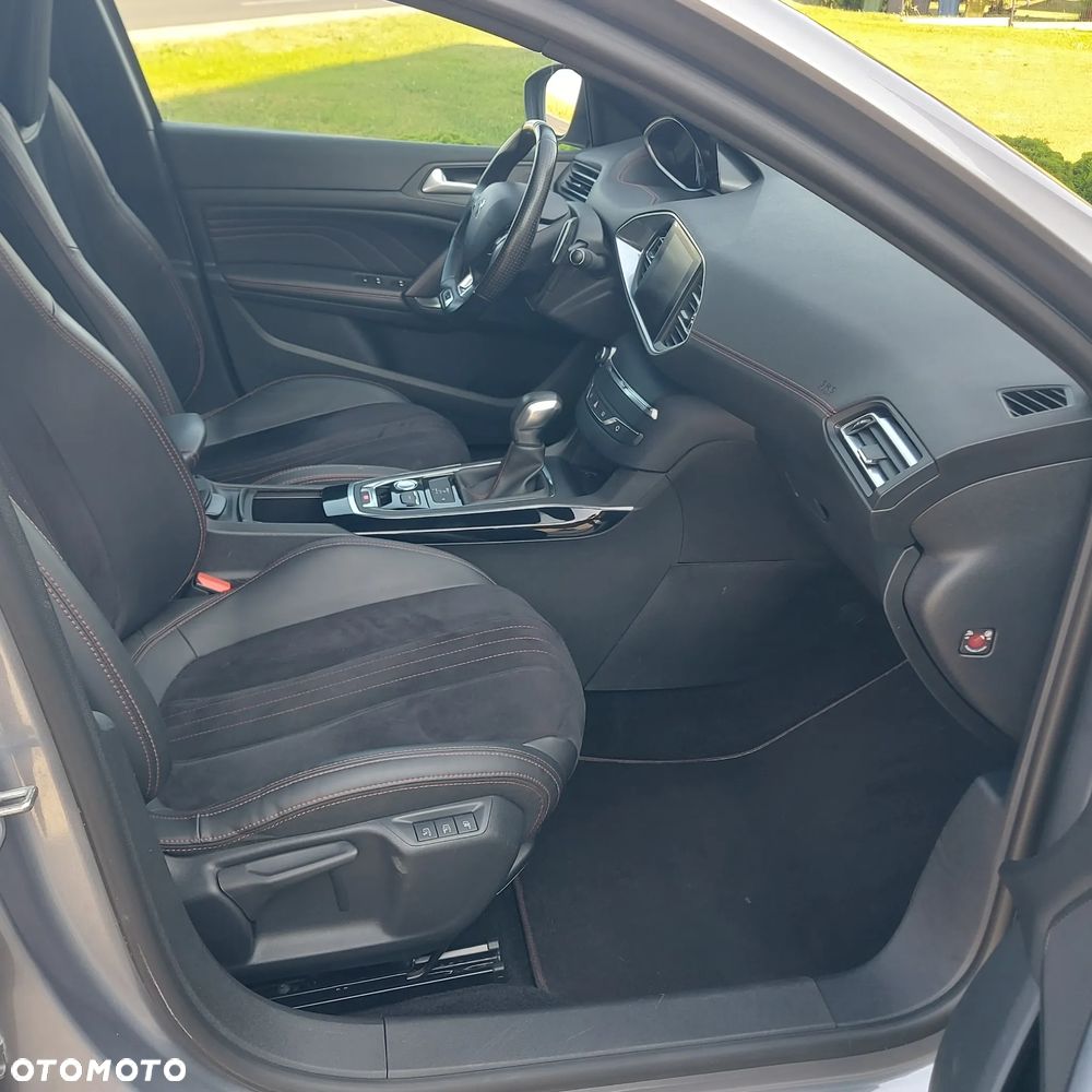 Peugeot 308 BlueHDi FAP 180 EAT8 Stop & Start GT - 9