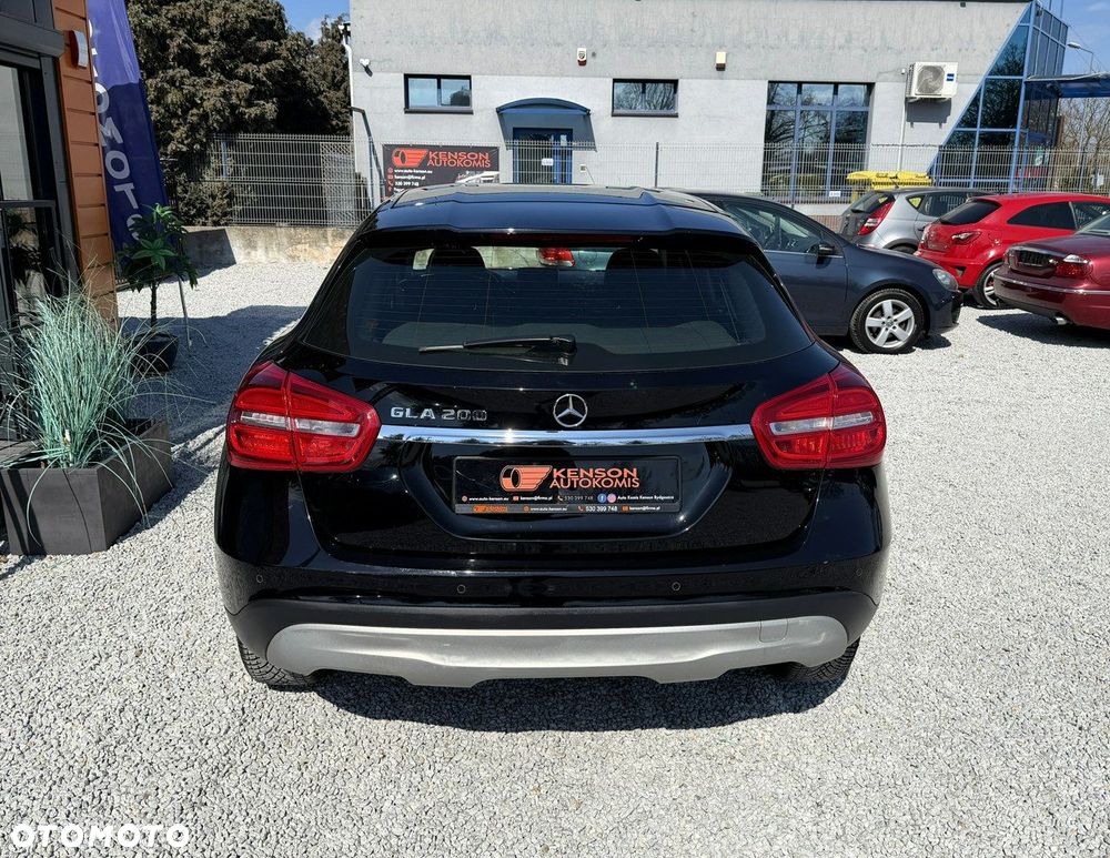 Mercedes-Benz GLA 200 7G-DCT Style - 39