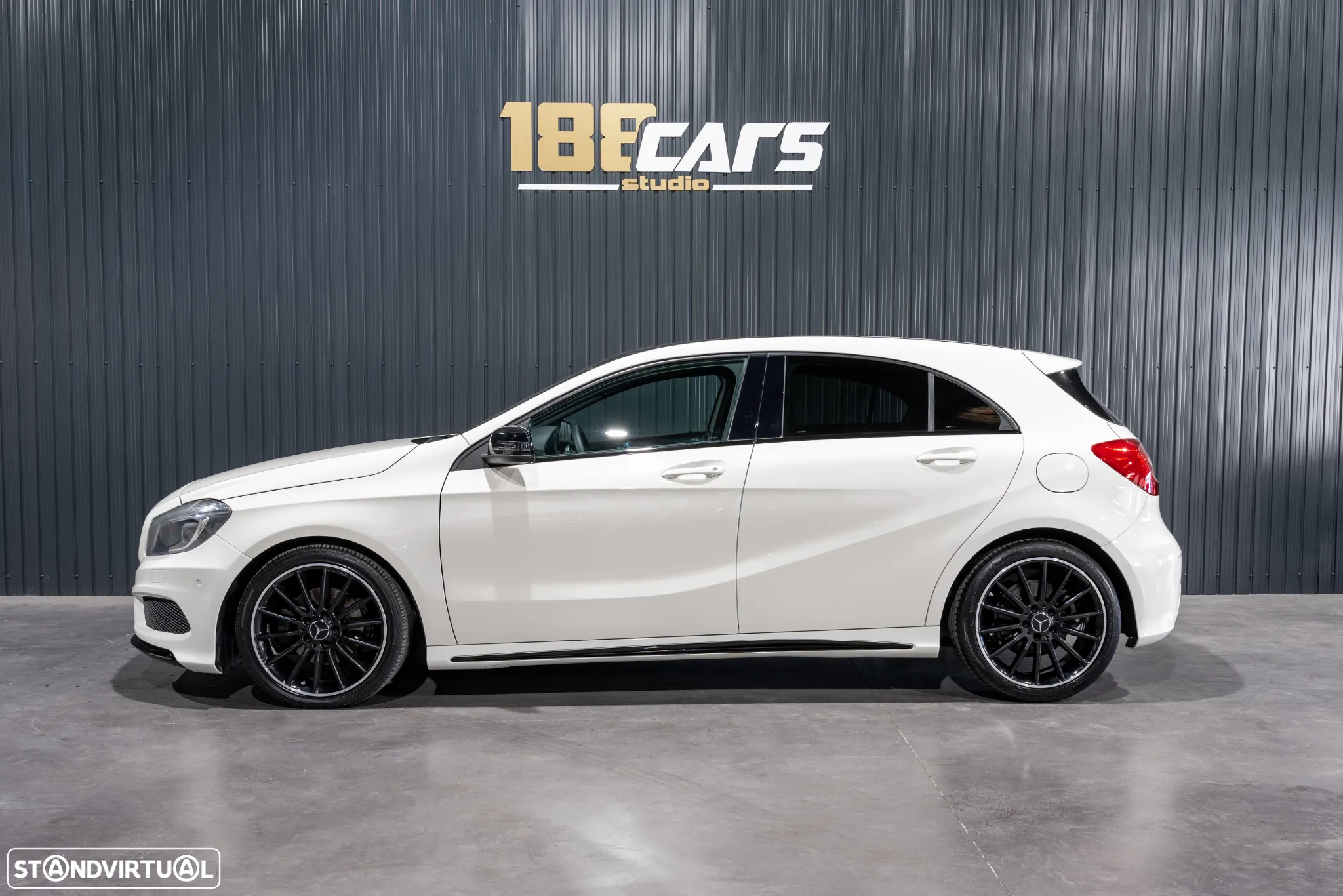 Mercedes-Benz A 180 7G-DCT AMG Line - 28