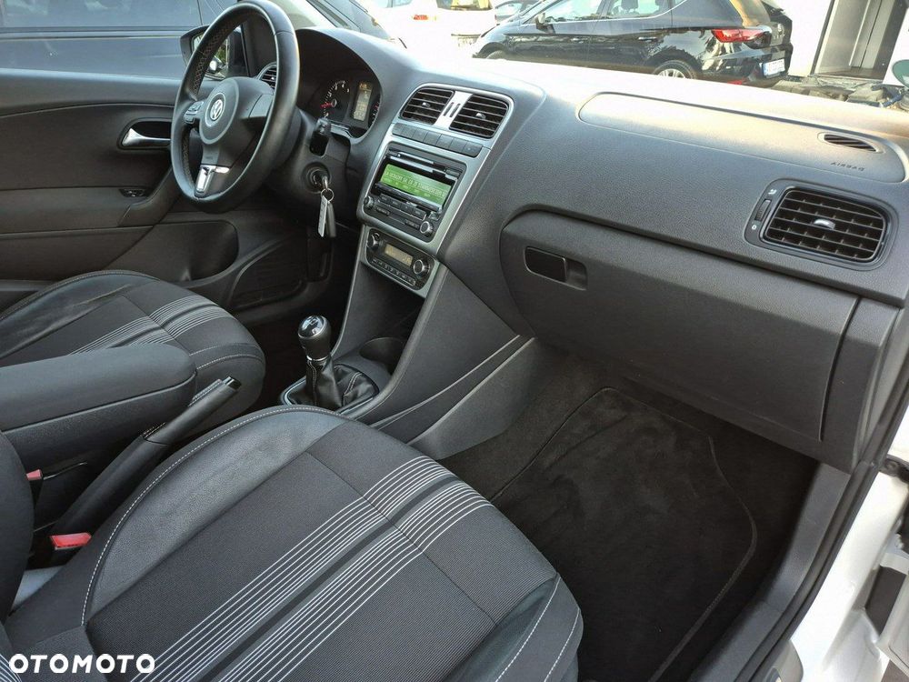 Volkswagen Polo 1.4 MATCH - 20