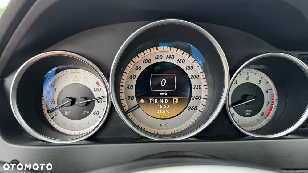 Mercedes-Benz Klasa C 180 BlueEFFICIENCY 7G-TRONIC Avantgarde - 29