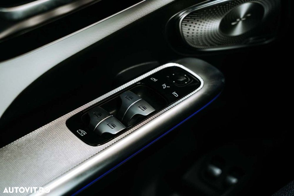 Mercedes-Benz GLC - 28