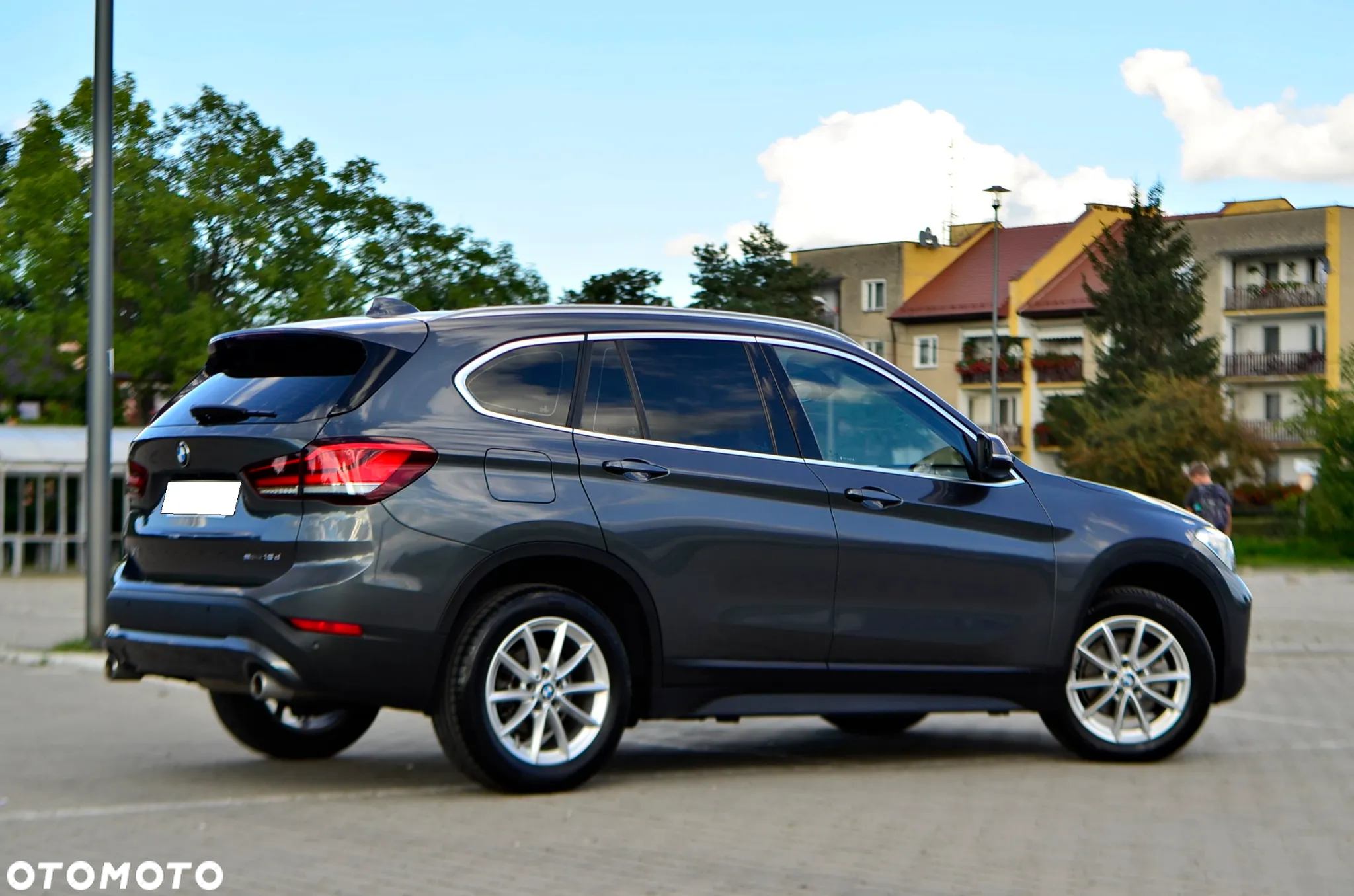 BMW X1 sDrive18d Business Edition - 11