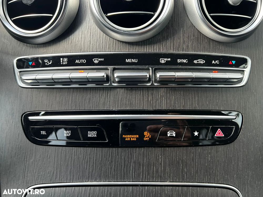 Mercedes-Benz GLC Coupe 220 d 4Matic 9G-TRONIC AMG Line - 24