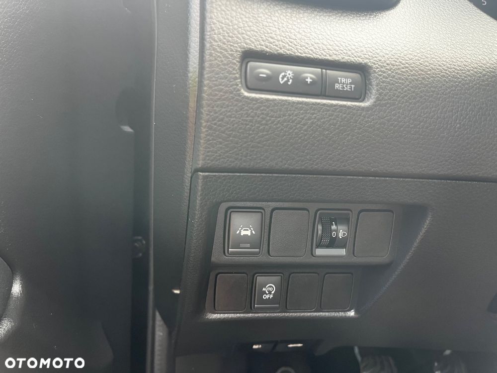 Nissan Qashqai 1.2 DIG-T TEKNA+ - 24