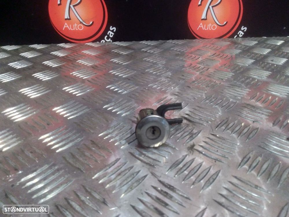 Canhão Porta Frente Esquerda Citroên Xsara Picasso (N68) - 1