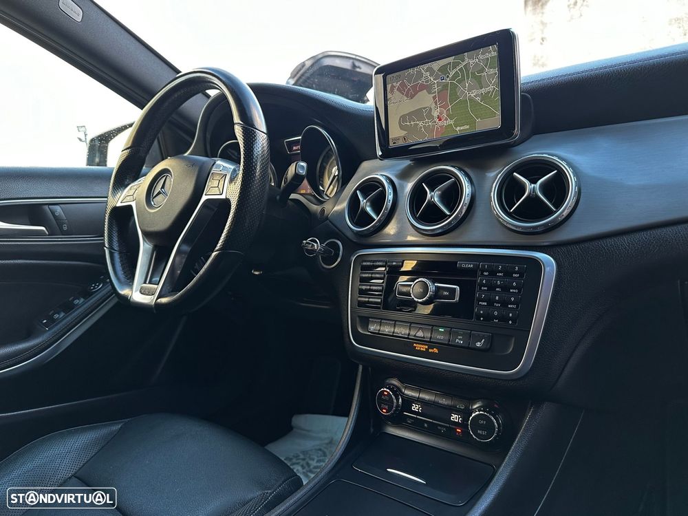 Mercedes-Benz GLA 220 CDi AMG Line - 36