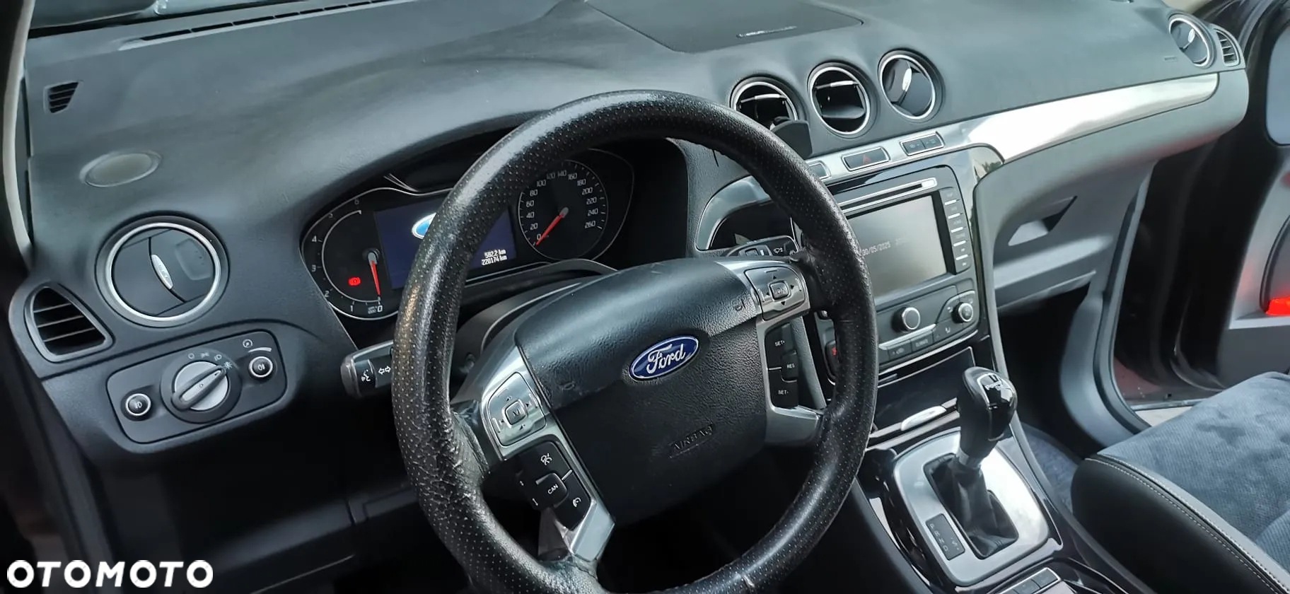 Ford S-Max - 22