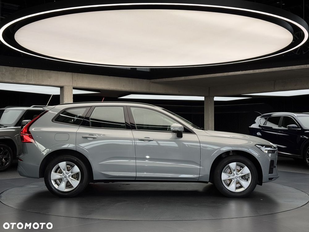 Volvo XC 60 B4 B Essential - 7