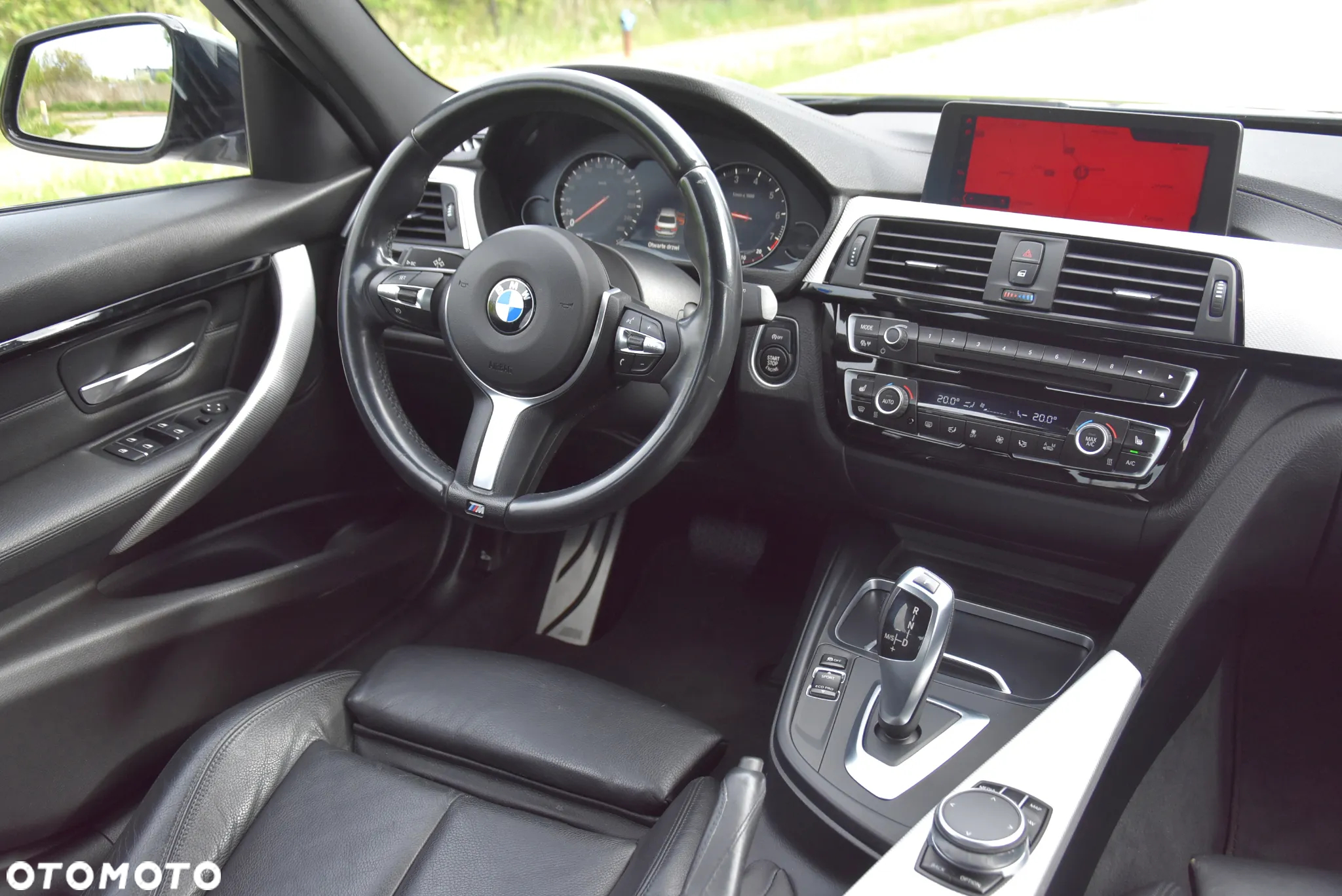 BMW Seria 3 320i Edition M Sport Shadow - 25