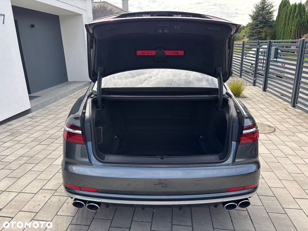 Audi S8 TFSI mHEV Quattro Tiptr - 40