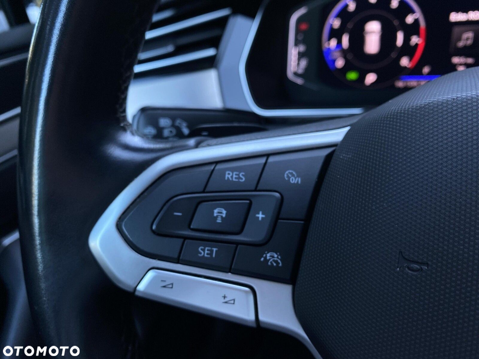 Volkswagen Passat 2.0 TSI Elegance DSG - 15