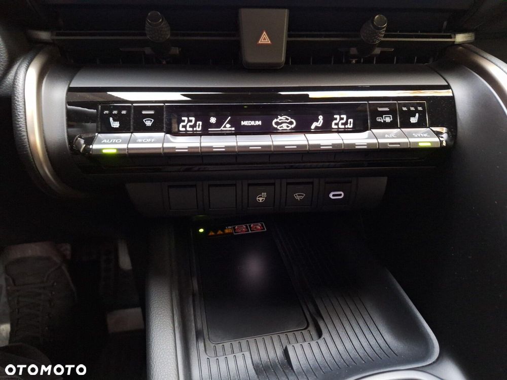 Toyota C-HR 2.0 PHEV Dynamic Force Executive - 22