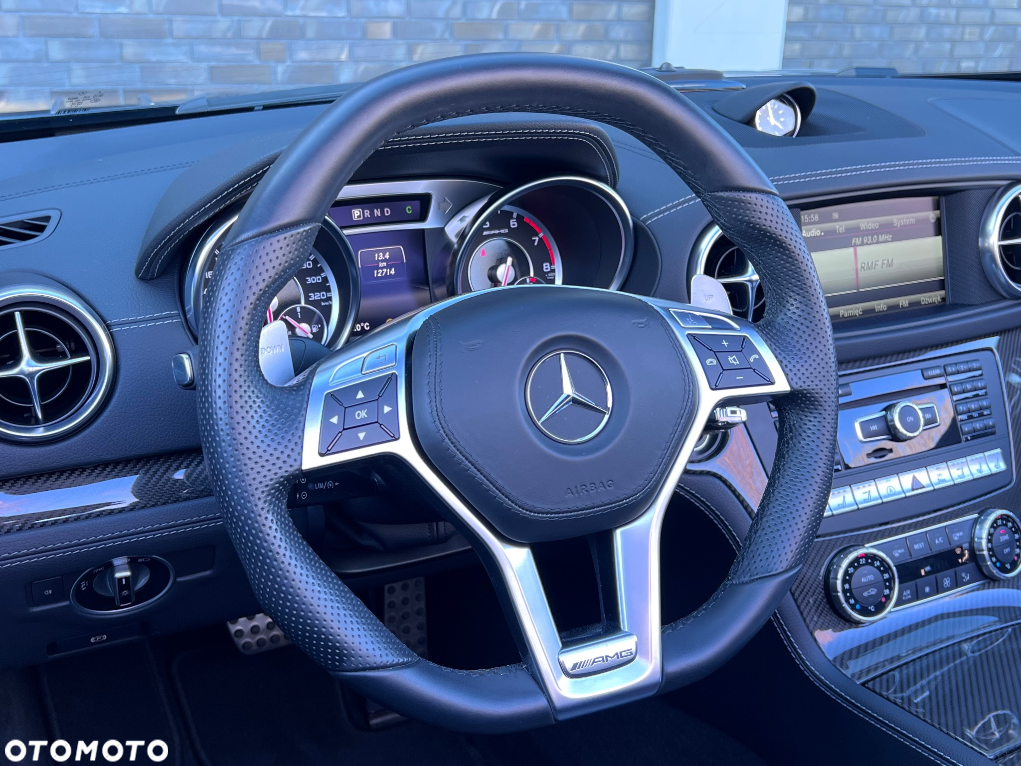 Mercedes-Benz SL 63 AMG AMG Speedshift MCT 7-Gang Sportgetriebe AMG Performance Package - 23