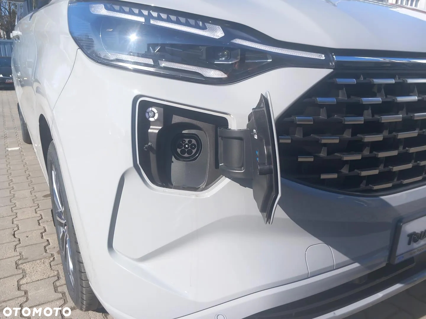 Ford Tourneo Custom 2.5 PHEV CVT 340 L2 Titanium X - 24