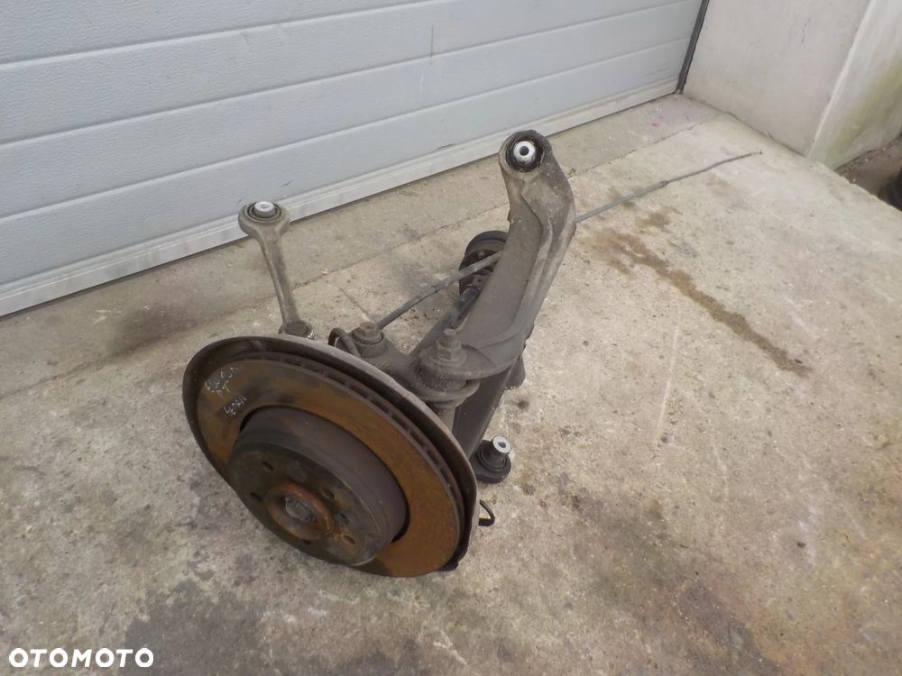 BMW SERIA 5 E60 PIASTA WAHACZ PÓŁOŚ PRAWY TYŁ - 4