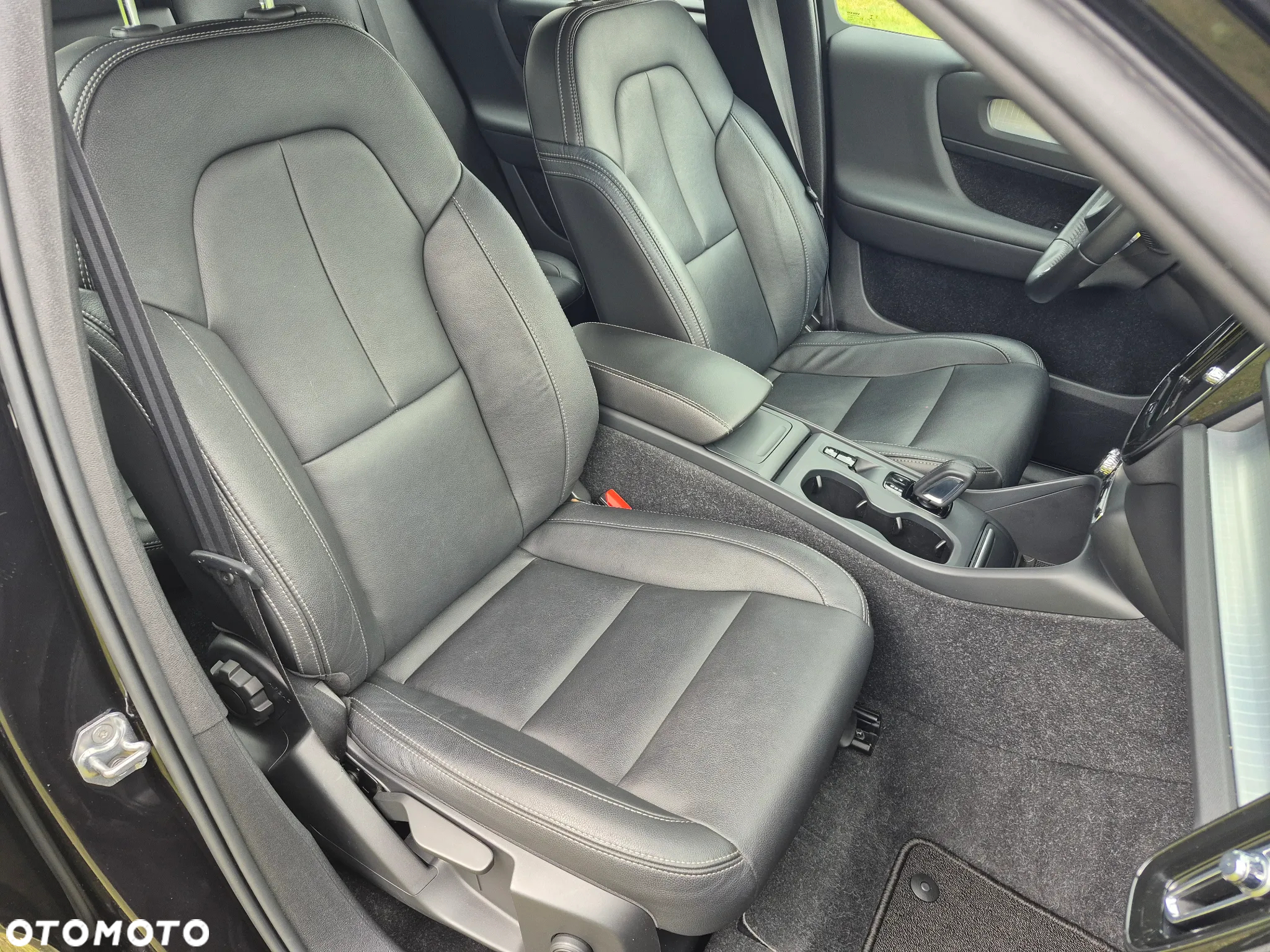 Volvo XC 40 - 22