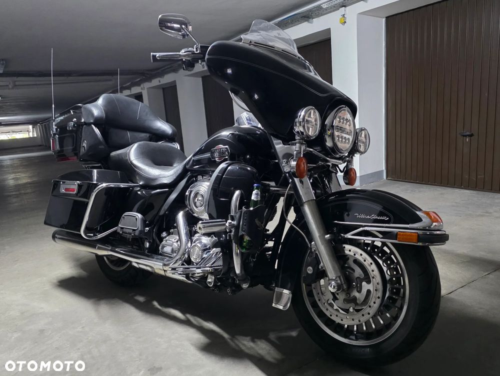 Harley-Davidson Touring Electra Glide - 15