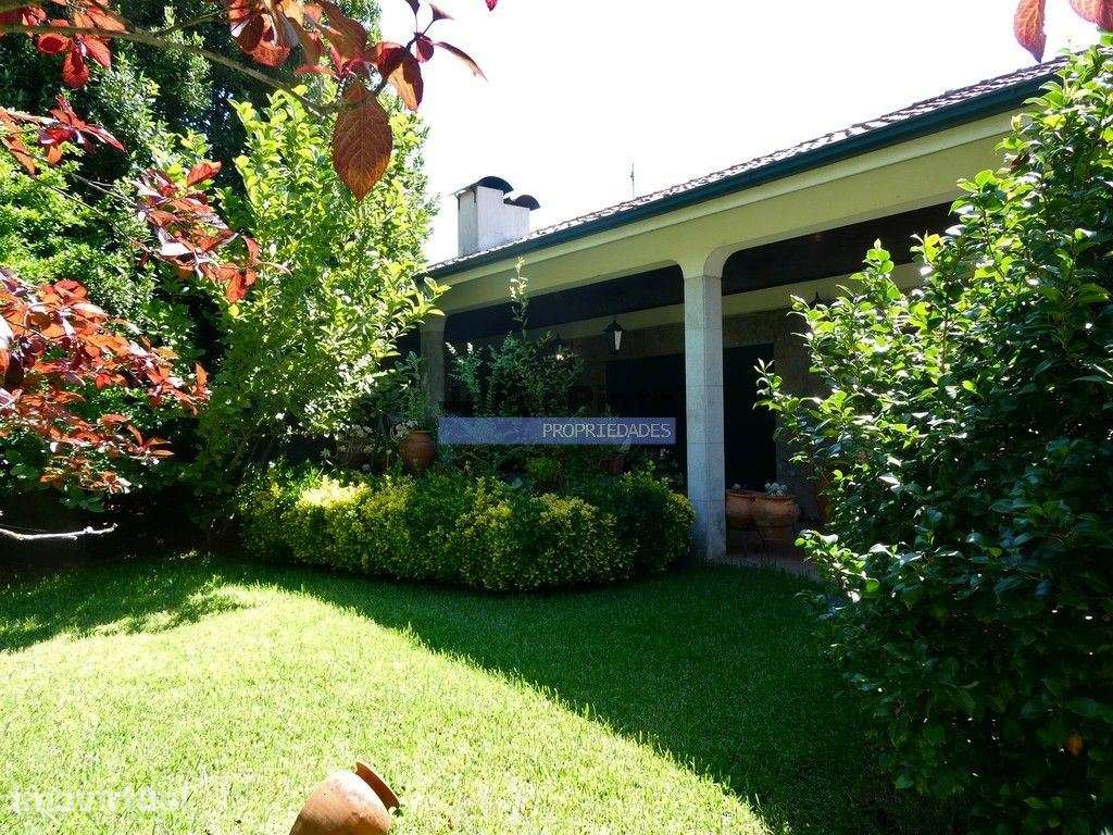 Quinta mini, Moradia V4, Terreno 4.800m2. Porto, Paredes, Portugal. - Grande imagem: 2/9