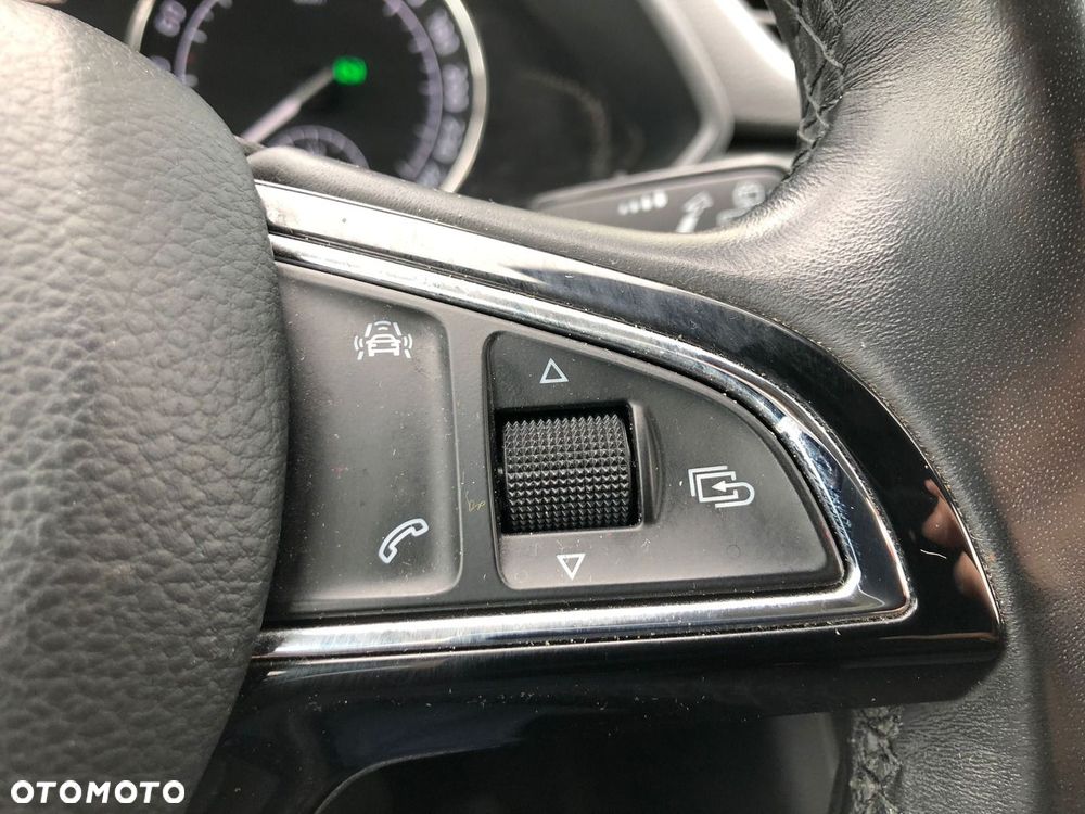 Skoda Superb 2.0 TDI Style DSG7 - 25