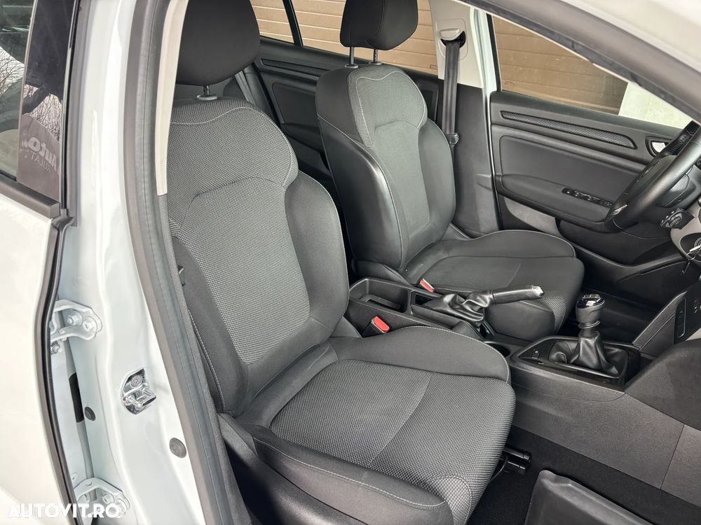 Renault Megane Blue dCi 116 Life - 30