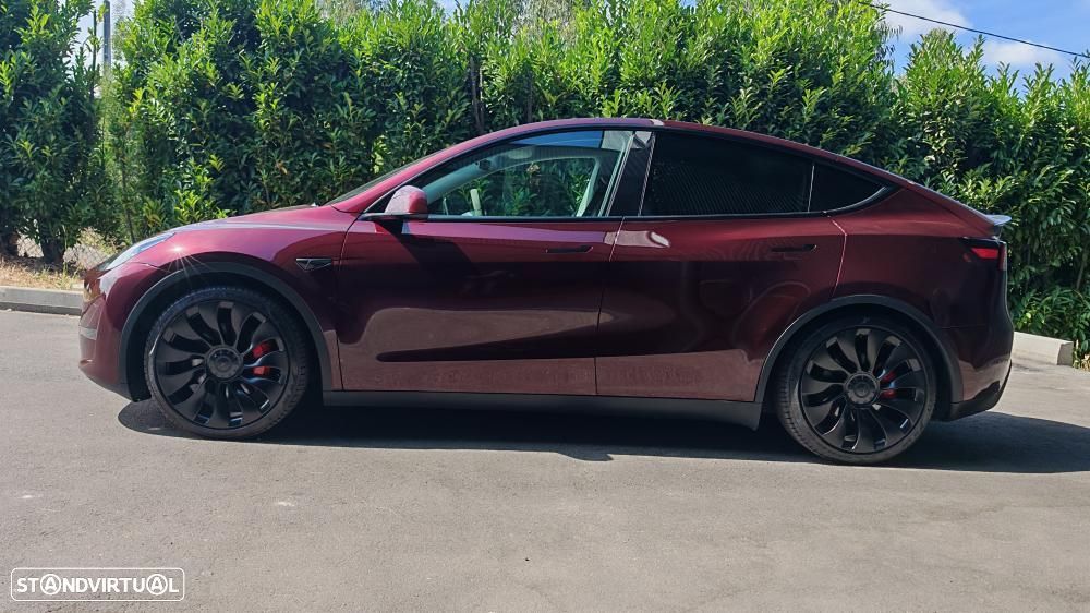Tesla Model Y Performance Dual Motor AWD - 6