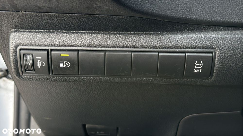 Toyota Corolla - 18