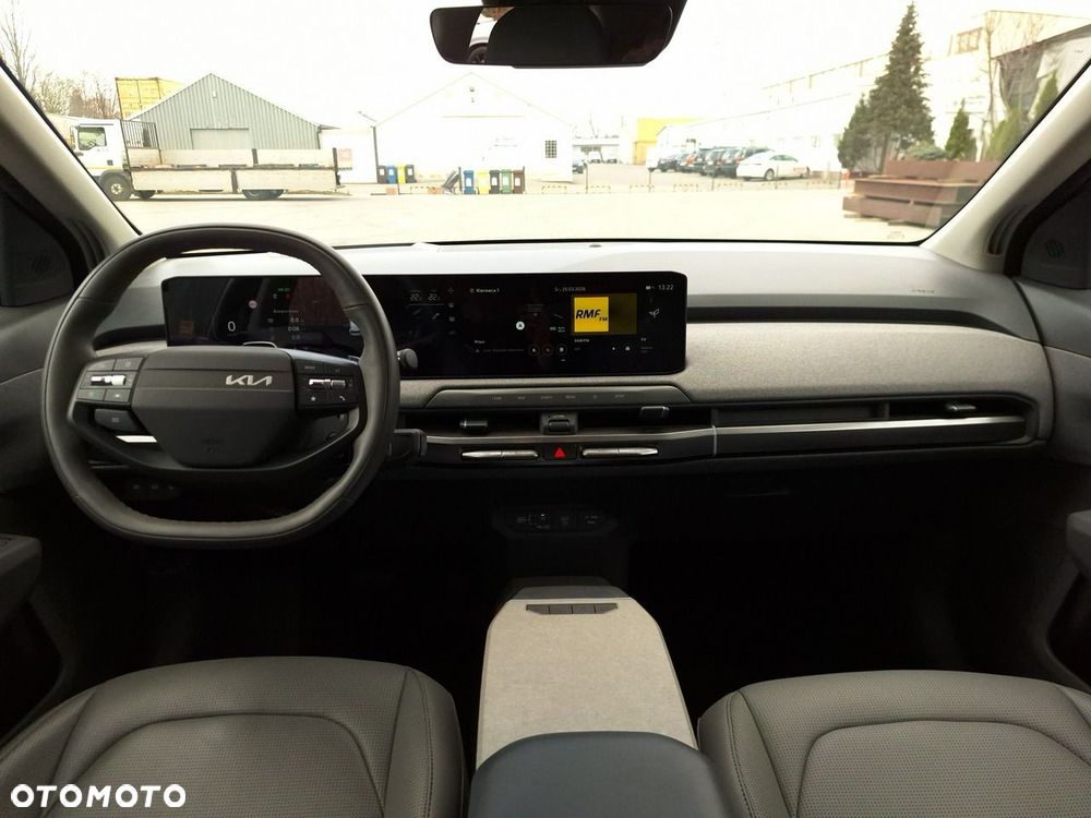 Kia EV3 81.4kWh Business Line - 33